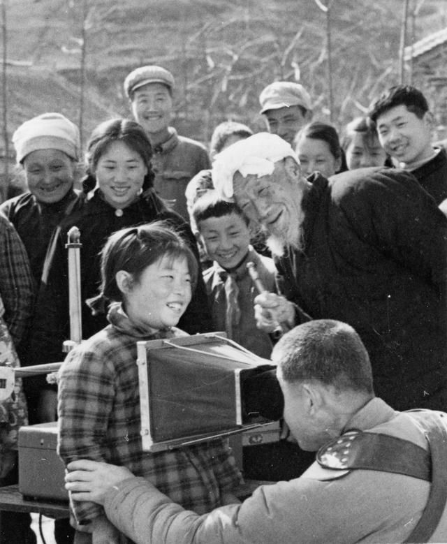 澳门60年代事件视频播放，历史影像的见证